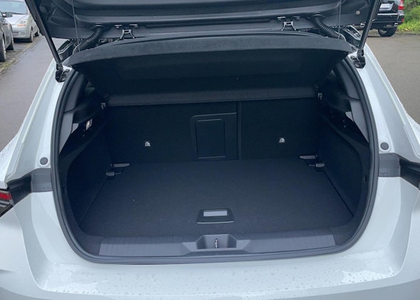 Vehicle image 11 Vehicle image 11