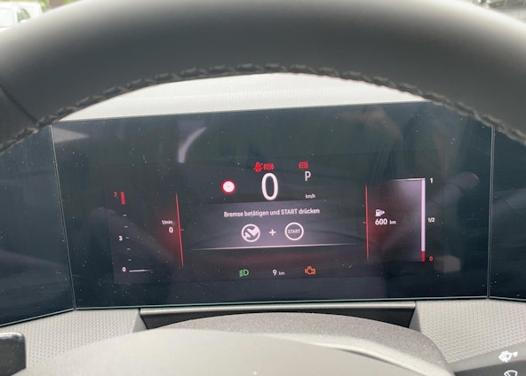 Vehicle image 4 Vehicle image 4