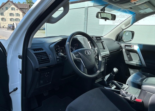 Vehicle image 5 Vehicle image 5