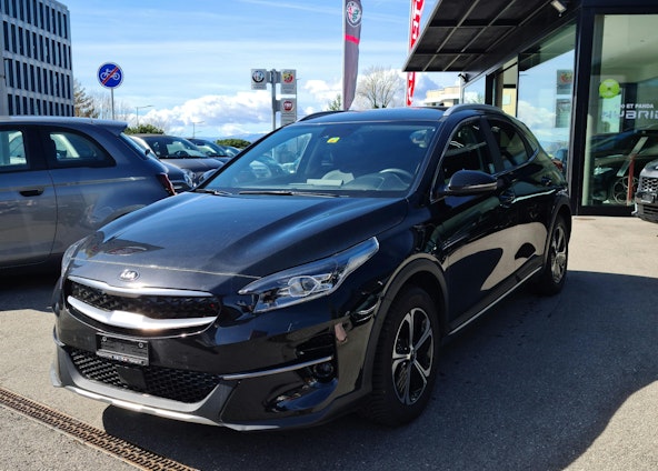 First vehicle image First vehicle image