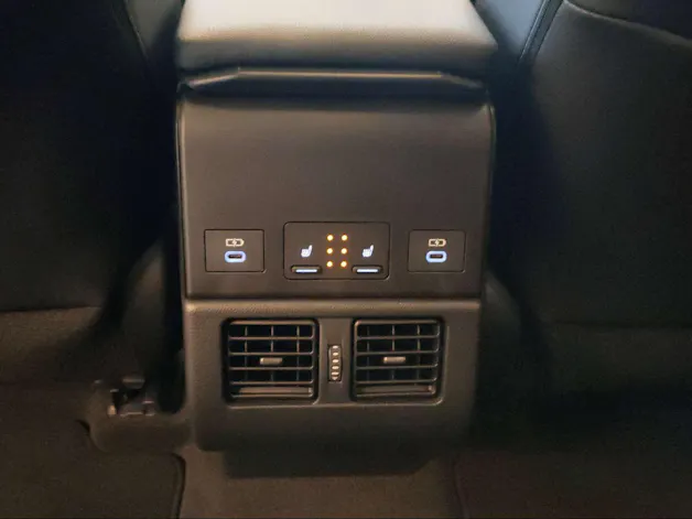 Subaru Solterra eV Luxury AWD