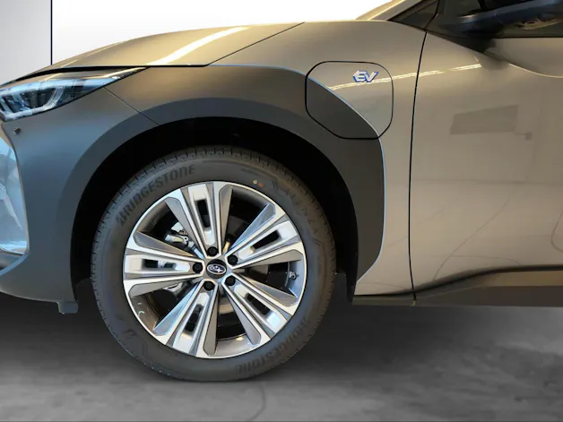 Subaru Solterra eV Luxury AWD