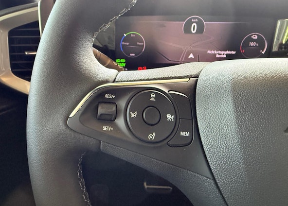 Vehicle image 8 Vehicle image 8