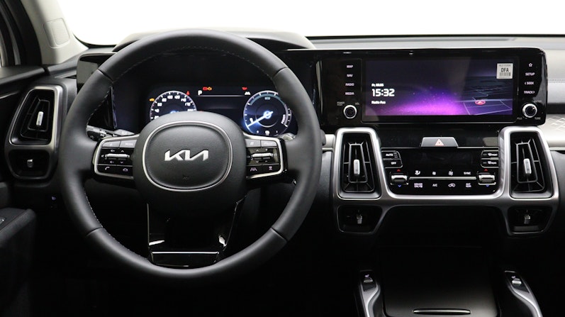 Vehicle image KIA SORENTO