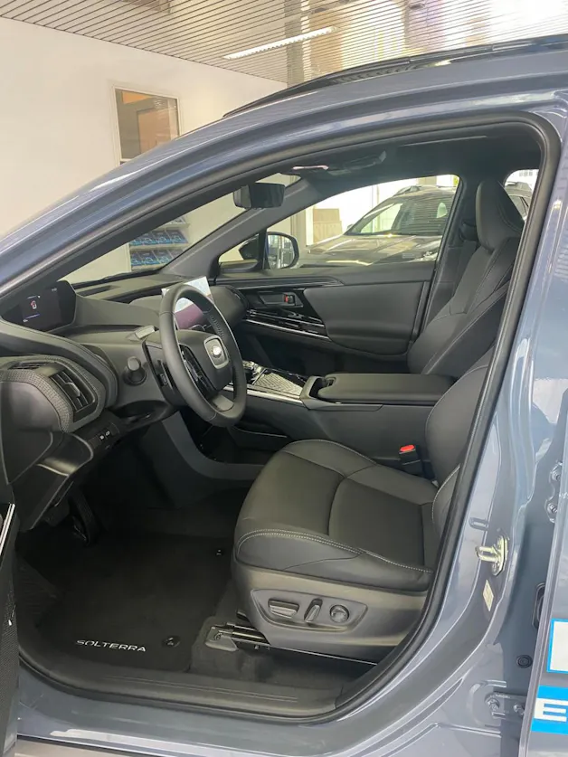 Subaru Solterra eV Luxury AWD