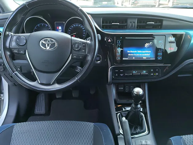 Toyota Auris Touring Sports 1.2 T Style