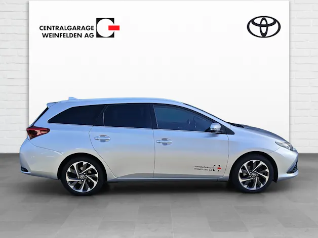 Toyota Auris Touring Sports 1.2 T Style
