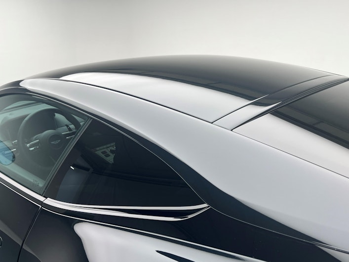 Fahrzeugbild ASTON MARTIN DB12