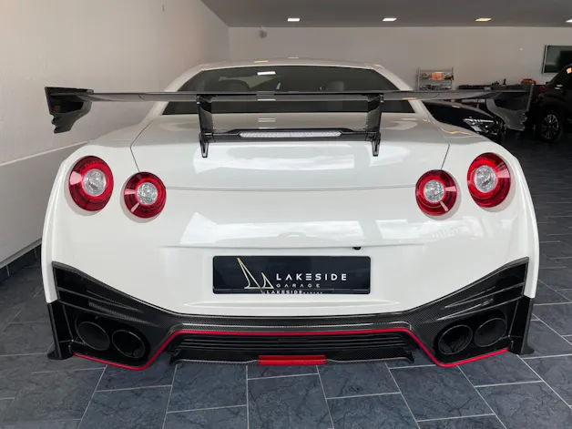 Nissan GT-R 3.8 V6 BiT Nismo