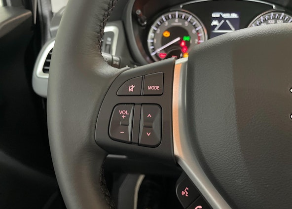 Vehicle image 14 Vehicle image 14