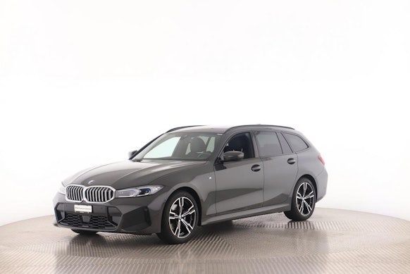 BMW 320d xDrive SAG Touring: Prenotate ora una prova su strada!