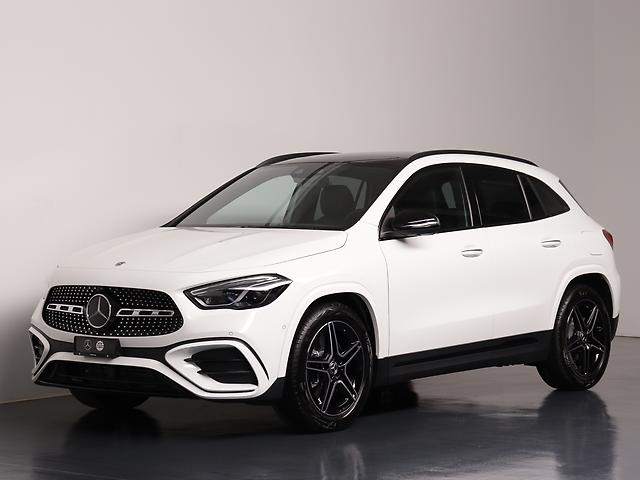 MERCEDES-BENZ GLA 250 AMG Line 4m: Jetzt Probefahrt buchen!