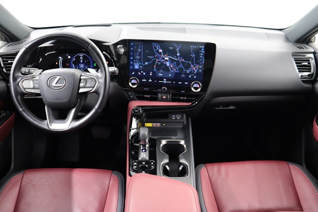 Vehicle image 8