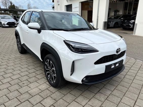 Vehicle image 2 Vehicle image 2