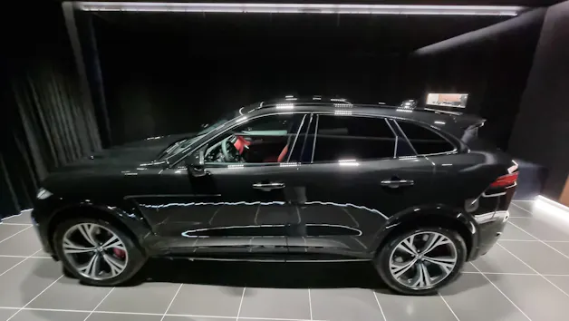 Jaguar F-Pace 5.0 V8 SVR AWD