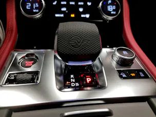 Jaguar F-Pace 5.0 V8 SVR AWD