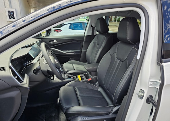 Vehicle image 8 Vehicle image 8