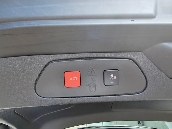 Vehicle image 12 Vehicle image 12