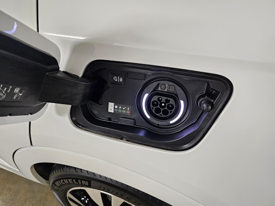 Vehicle image 30 Vehicle image 30