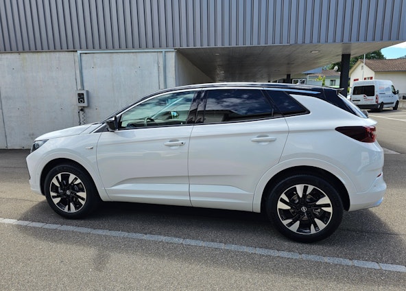 Vehicle image 25 Vehicle image 25