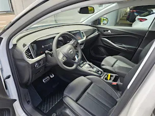 Opel Grandland 1.6 T PHEV Elegance