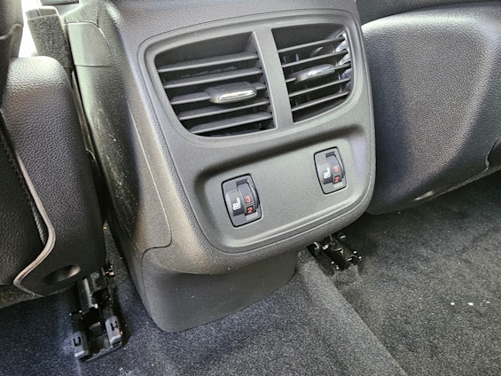 Vehicle image 11 Vehicle image 11