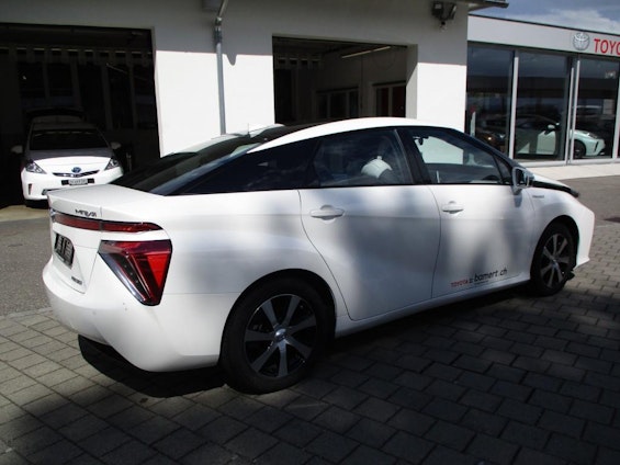 Vehicle image 9 Vehicle image 9