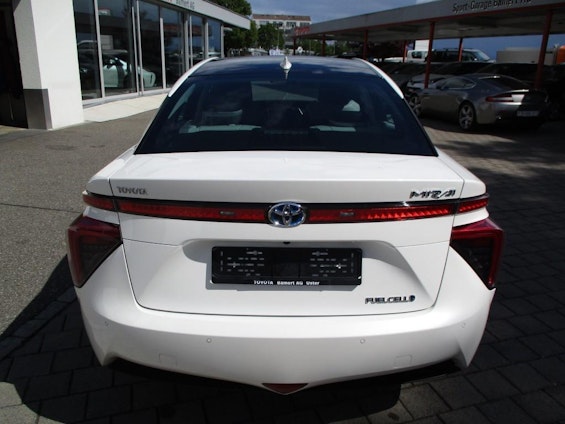 Vehicle image 10 Vehicle image 10