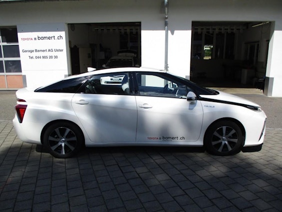 Vehicle image 8 Vehicle image 8