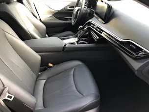 Toyota Mirai Fuel Cell Platinum