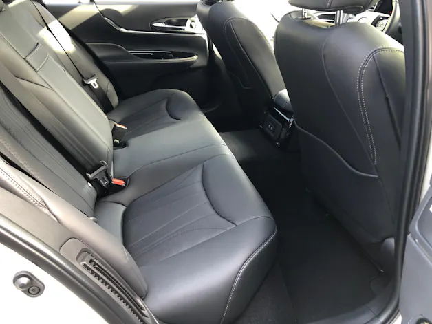 Toyota Mirai Fuel Cell Platinum
