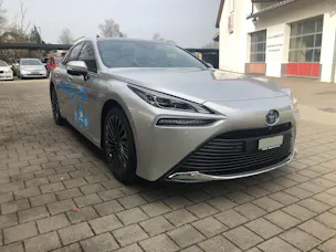 Toyota Mirai Fuel Cell Platinum