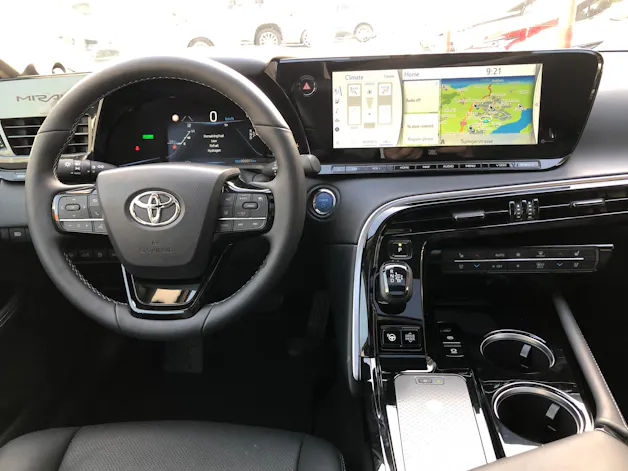 Toyota Mirai Fuel Cell Platinum