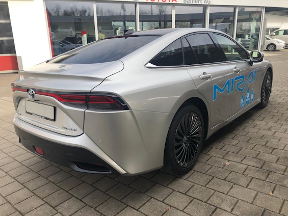 Vehicle image 4 Vehicle image 4