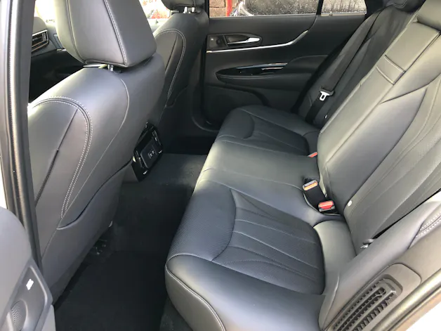 Toyota Mirai Fuel Cell Platinum