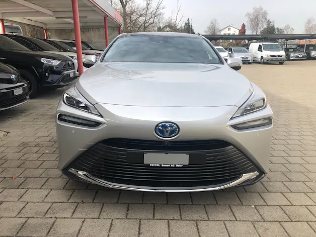 Toyota Mirai Fuel Cell Platinum