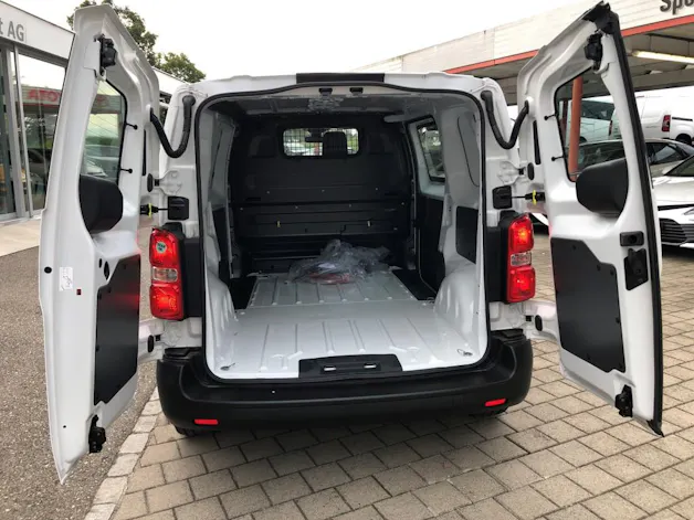 Toyota PROACE Van L1 75KWh Active