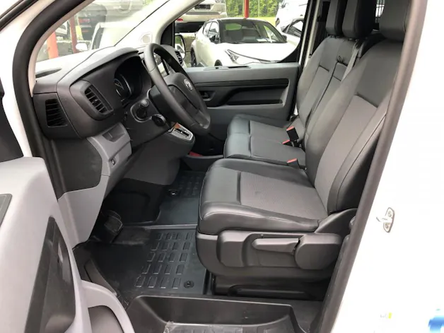 Toyota PROACE Van L1 75KWh Active
