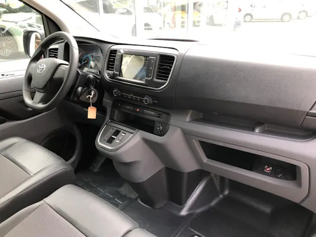 Toyota PROACE Van L1 75KWh Active
