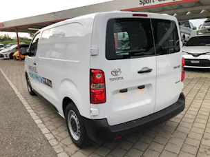 Toyota PROACE Van L1 75KWh Active