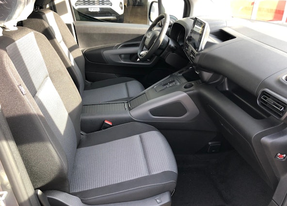 Vehicle image 13 Vehicle image 13