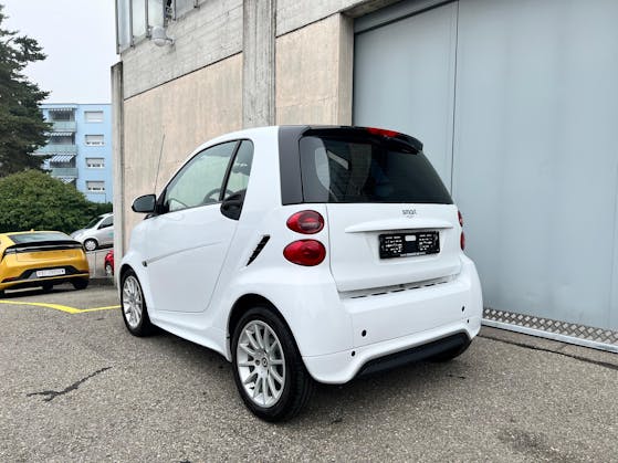 HO voiture Smart Fortwo Streckenerkundung