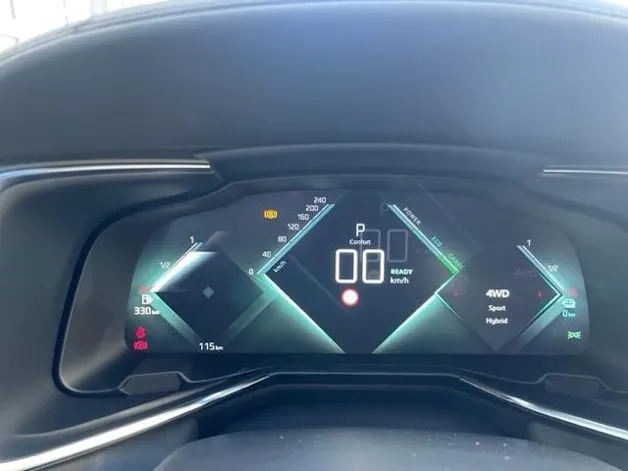 DS Automobiles 9 1.6 E-Tense Rivoli+ 4x4