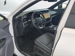 Lexus RZ 450e Comfort