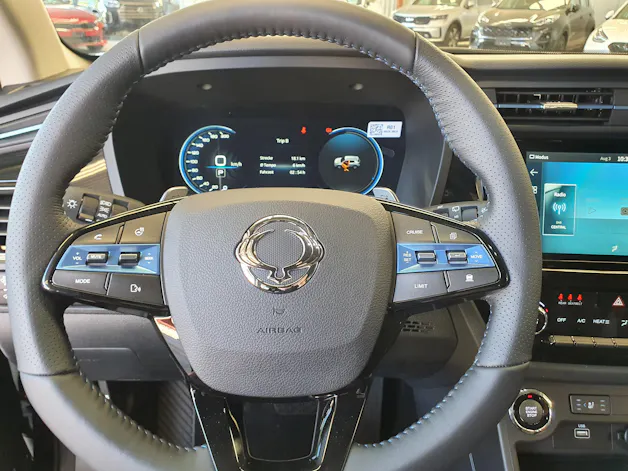 SsangYong Korando eMotion Titanium