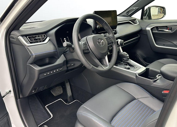 Vehicle image 5 Vehicle image 5