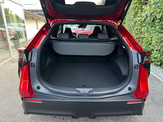 Vehicle image 9 Vehicle image 9