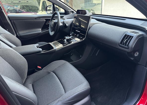 Vehicle image 6 Vehicle image 6