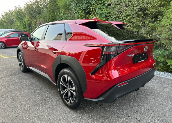 Vehicle image 3 Vehicle image 3