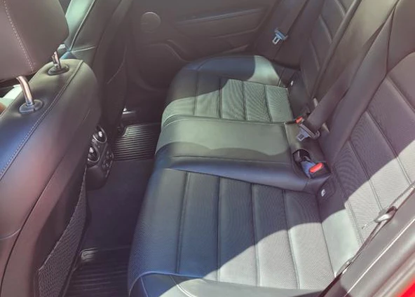 Vehicle image 4 Vehicle image 4